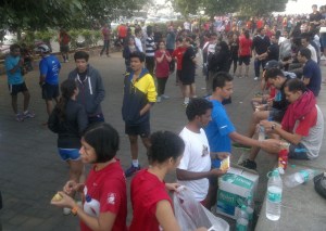 Runners on Mumbai's Marine Drive after the monthly Bandra-NCPA run organized by Mumbai Road Runners (Photo: Latha Venkatraman)
