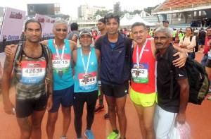 Sabhajeet (extreme right) with fellow runners; from left: Breeze Sharma, Suresh Pillai, Sanjay Bhingarde, Dnyaneshwar Tidke and Bhasker Desai (Photo: courtesy Bhasker Desai)