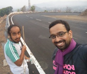 Inderpal (left) with Jayaraman Rankawat during the run from Mumbai to Goa (Photo: courtesy Inderpal Singh Khalsa)