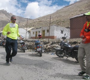Race Director Dr Rajat Chauhan (right) looks on as Capt Rajesh Wadhwa (left) reaches South Pullu in the nick of time (Photo: Shyam G Menon)